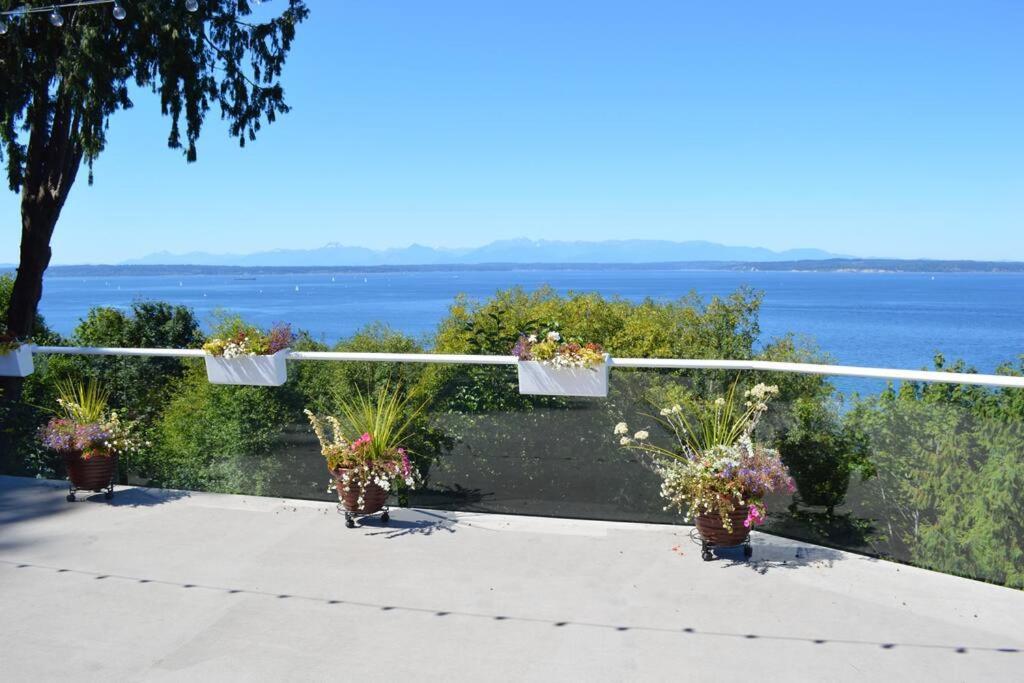 1-Bedroom Seaview Guesthouse On Seattle Luxury Estate With Views Of Olympic Mountains Esterno foto