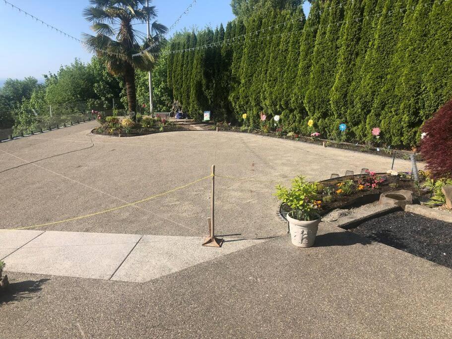 1-Bedroom Seaview Guesthouse On Seattle Luxury Estate With Views Of Olympic Mountains Esterno foto