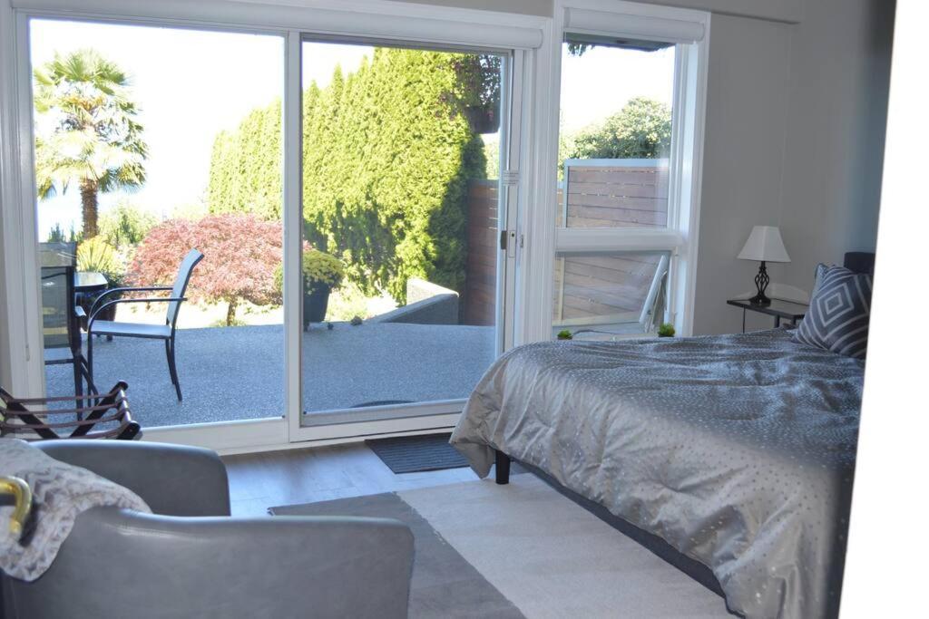 1-Bedroom Seaview Guesthouse On Seattle Luxury Estate With Views Of Olympic Mountains Esterno foto