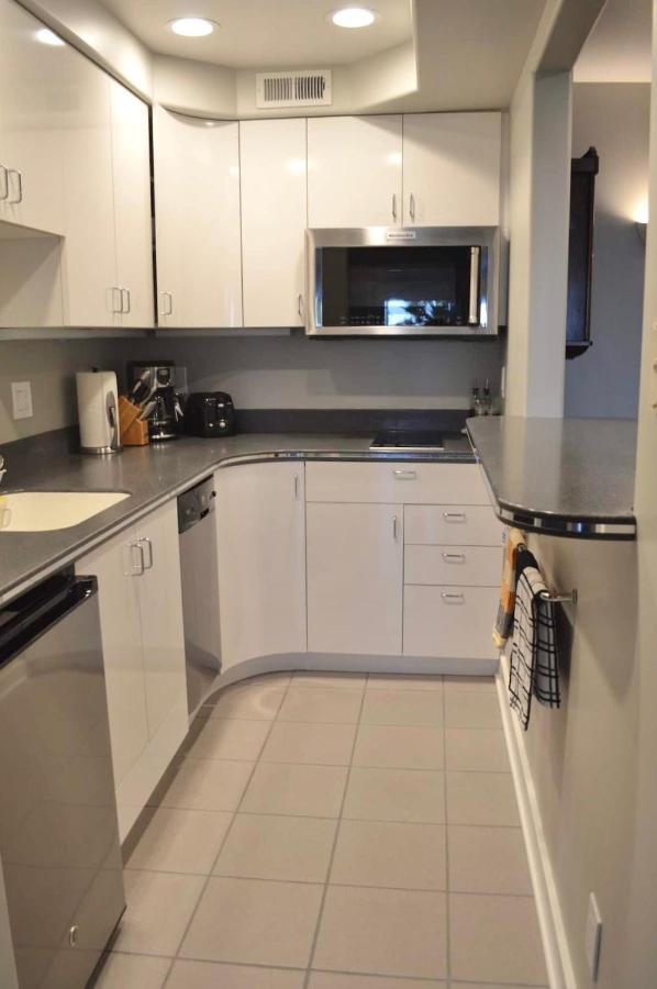 1-Bedroom Seaview Guesthouse On Seattle Luxury Estate With Views Of Olympic Mountains Esterno foto